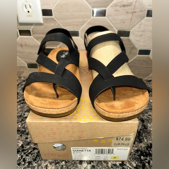 Eurosoft Women's Gianetta Footbed Sandal black  size 7.5 New - Picture 1 of 14